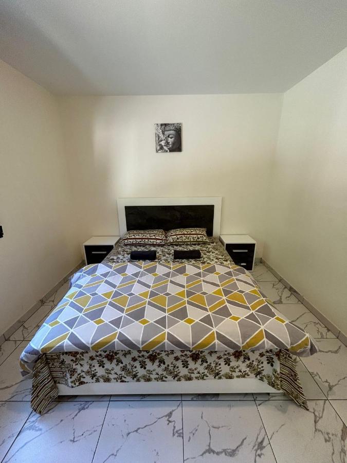 Masion Belle Vue Apartment ซาร์คเซลส์ ภายนอก รูปภาพ